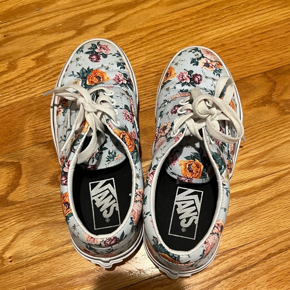 Women’s Floral Vans